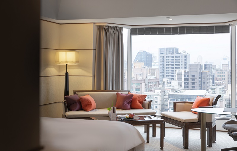 大班豪華客房 (一大床)